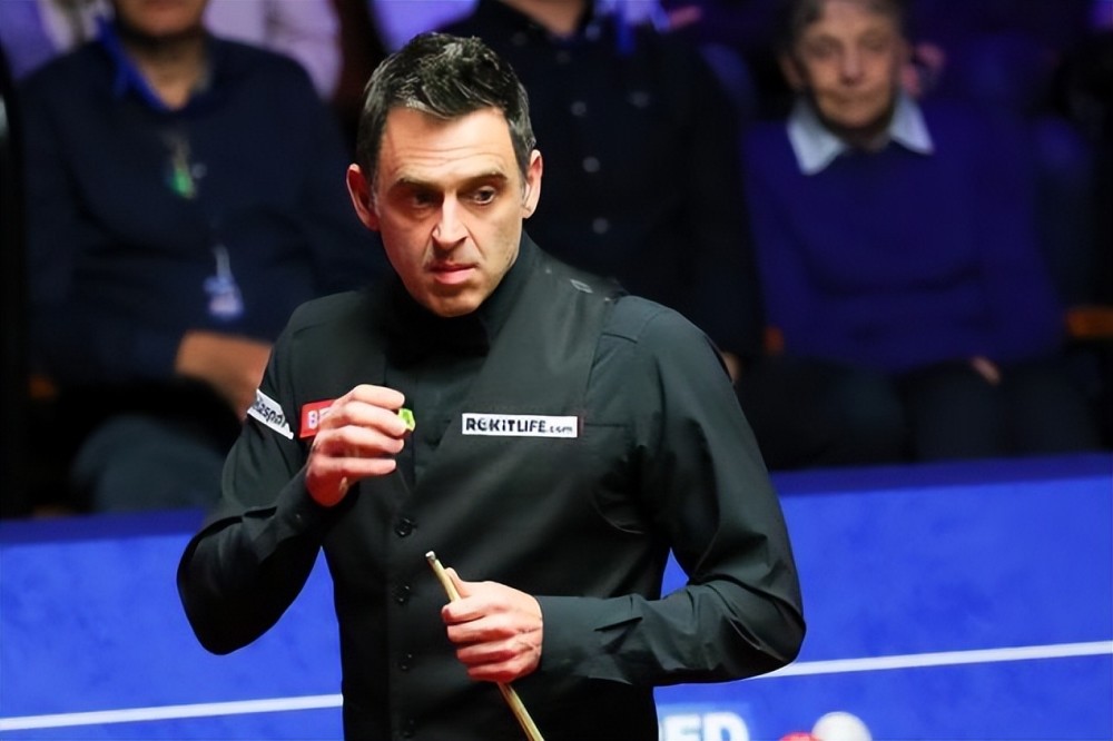 他在圣西罗 他在圣西罗