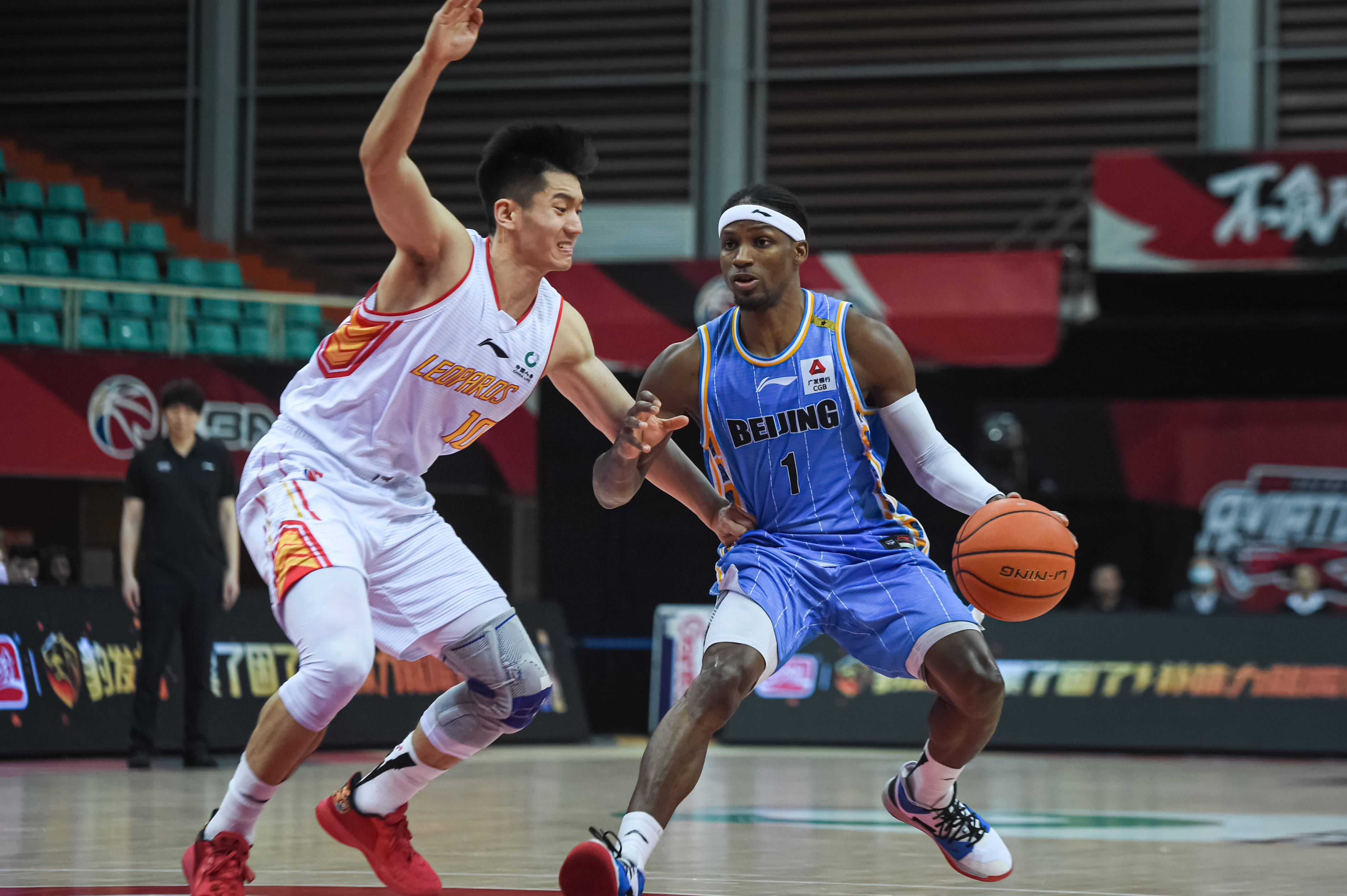 以古装混双 以古装混双